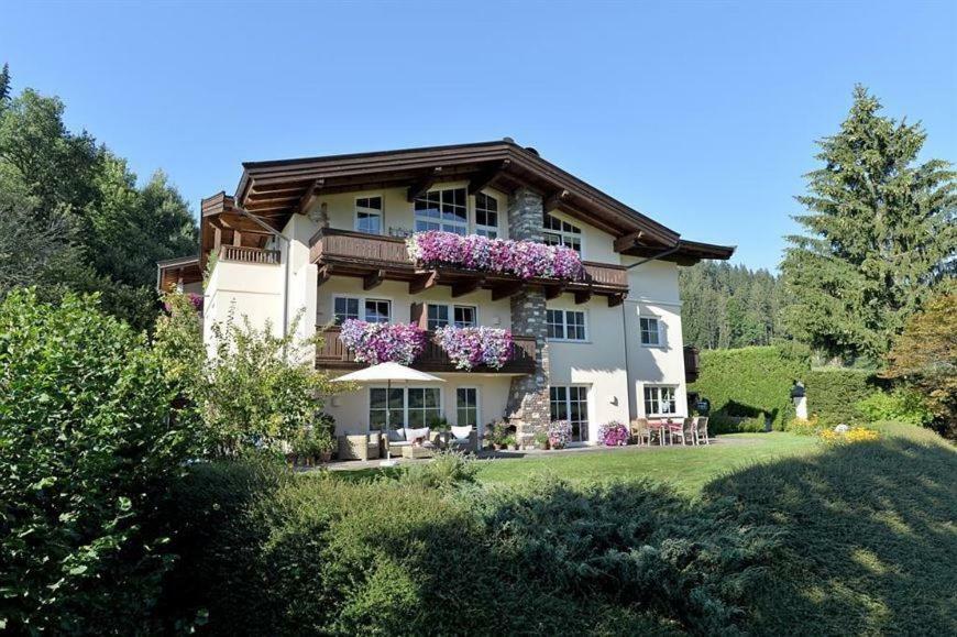 Ferienwohnung Haus Waldegg Brixen im Thale Exterior foto